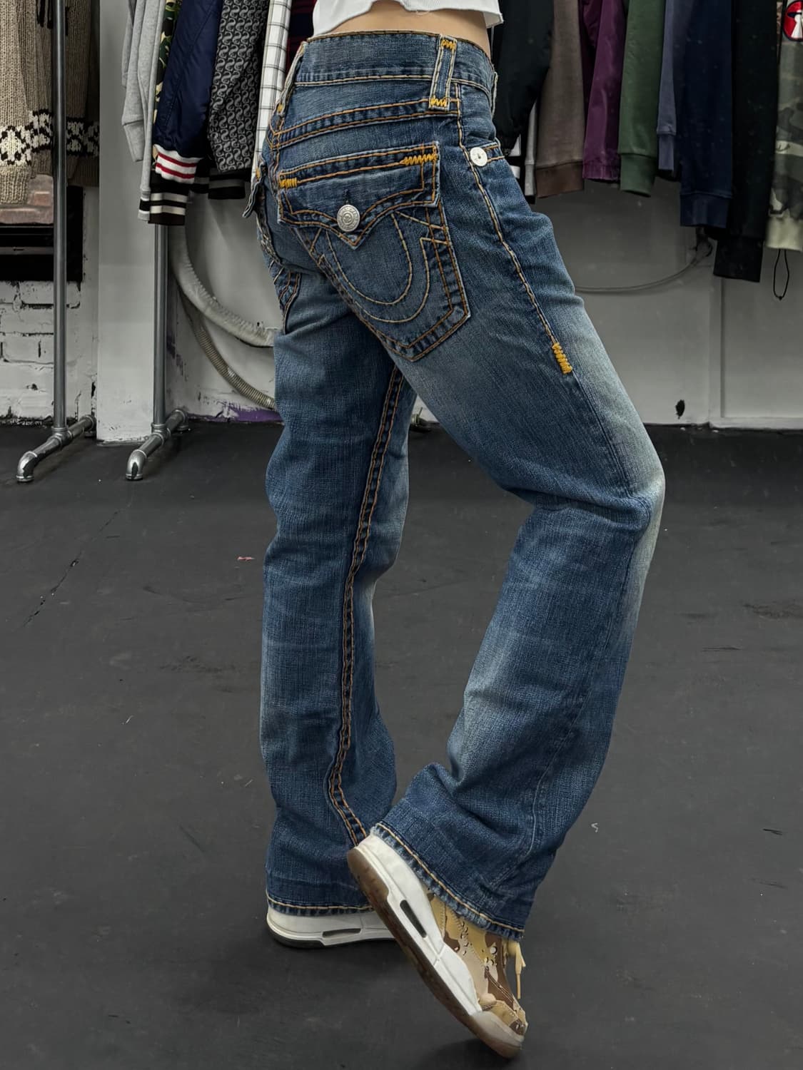 트루릴리전 슈퍼티 데님팬츠 상품이미지1