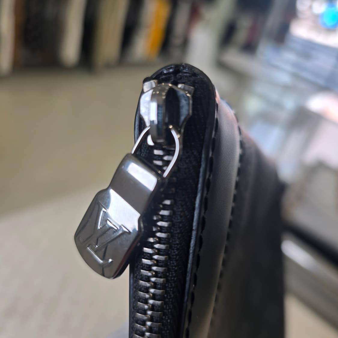 [중고/정품] 루이비통 이클립스 포쉐트 클러치 상품이미지7