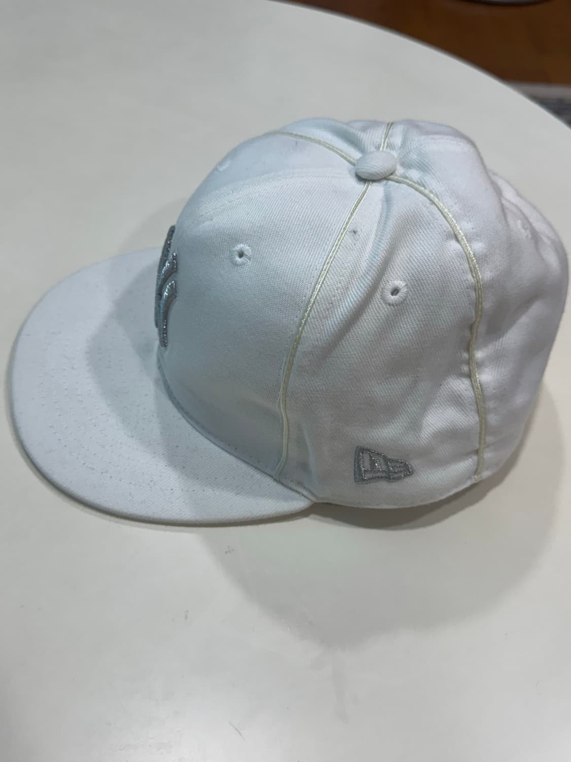뉴에라 59fifty mlb 양키스 볼캡 모자 화이트실버 712 59.6 상품이미지5