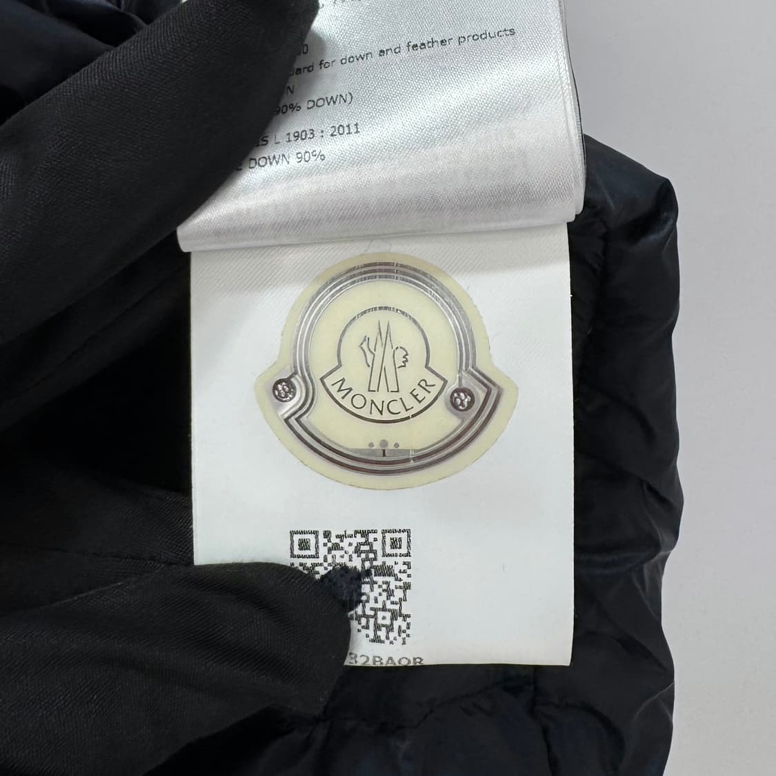 [4사이즈] 몽클레어 삼선 봄버 경량패딩 네이비 상품이미지10