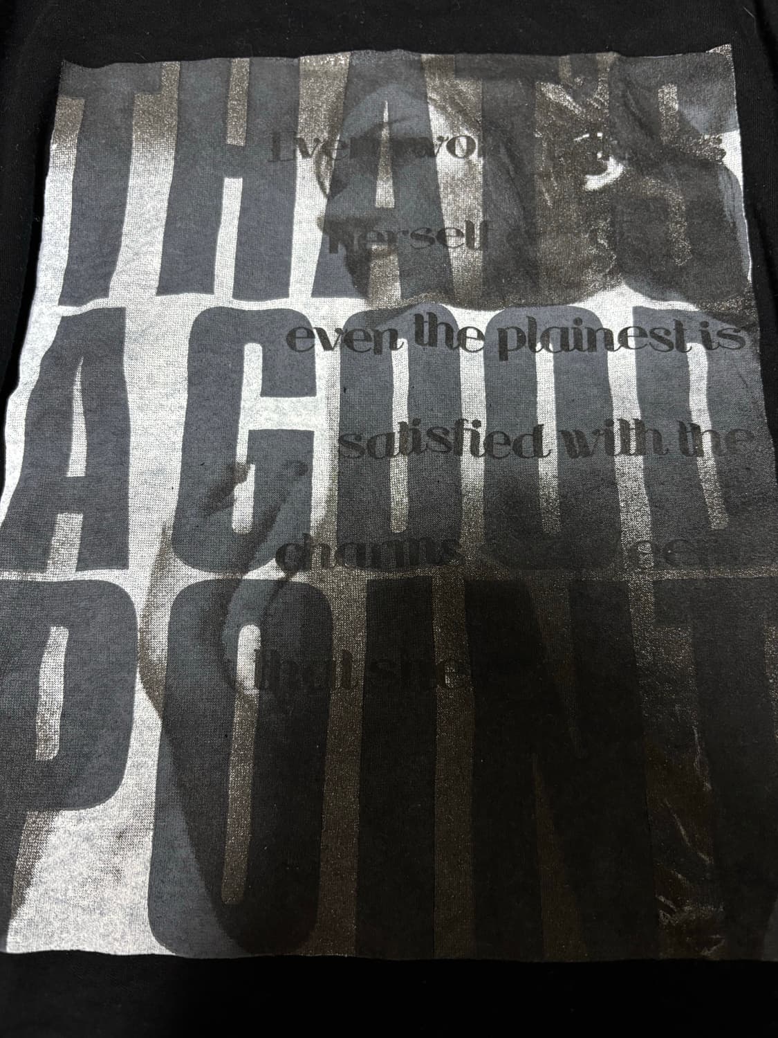 “Unknown” Y2K Print Black Tee 상품이미지3