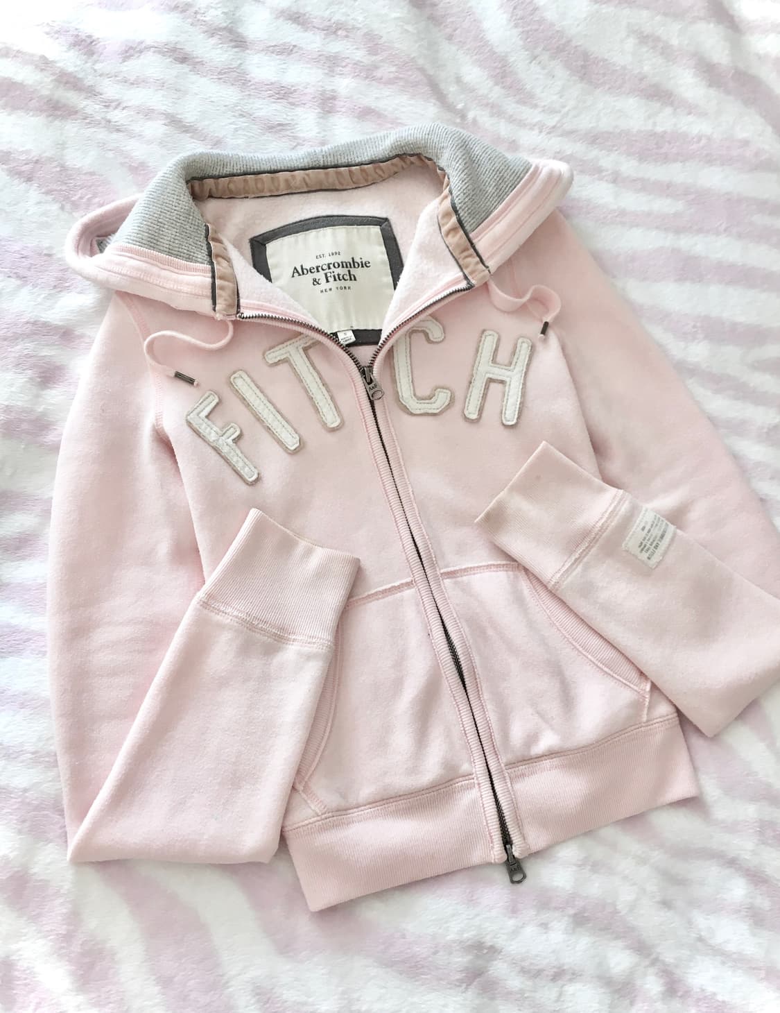 [가격제시] 아베크롬비 베이비핑크 로고 레터링 후드집업 핀터레스트 갸루 상품이미지2