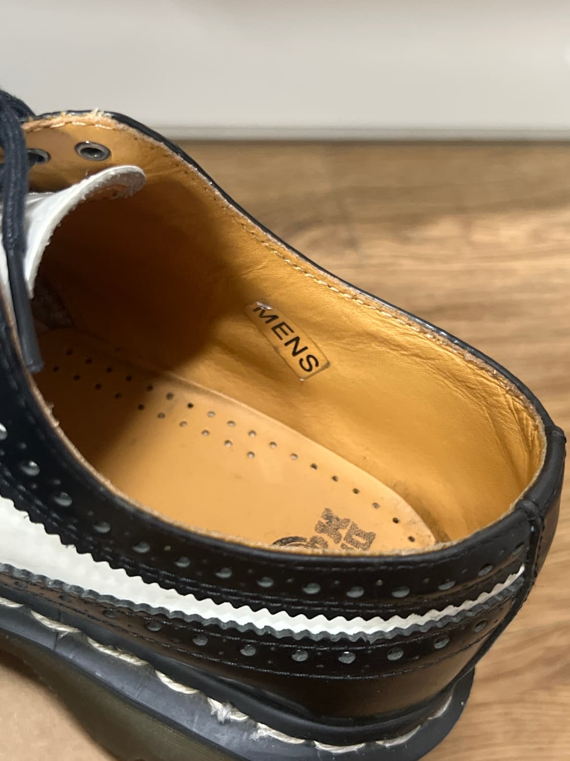 닥터마틴 10458 브로그 윙팁 슈즈 상품이미지7