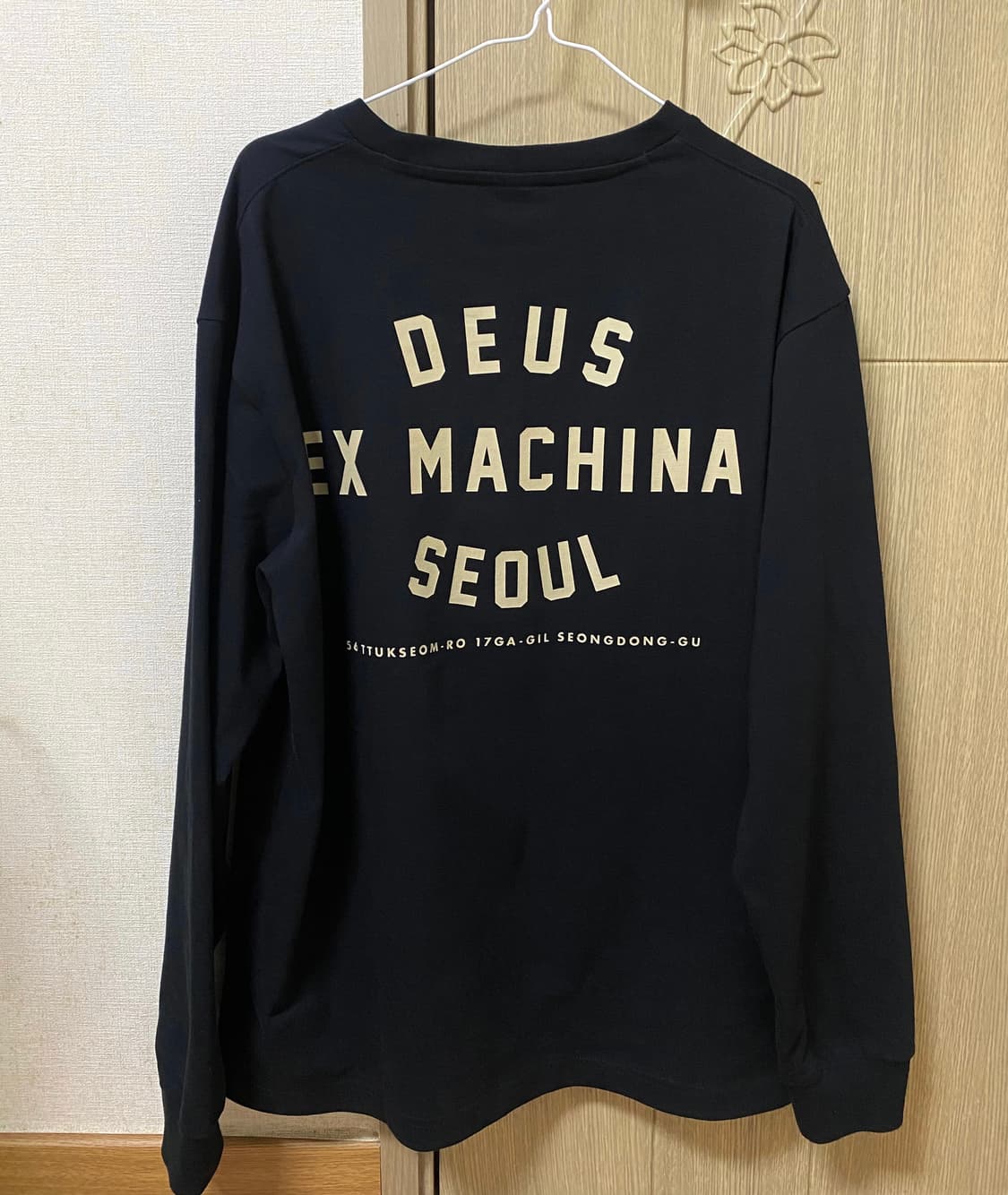 새상품. 데우스 롱슬리브 L 상품이미지4