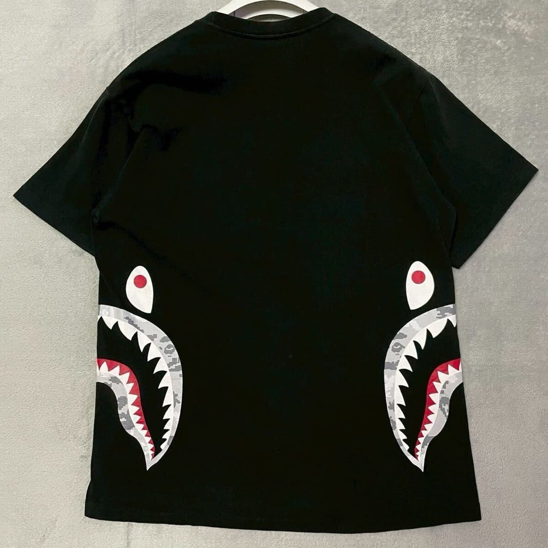 [L] BAPE 베이프 사이드 샤크 반팔 블랙 상품이미지4