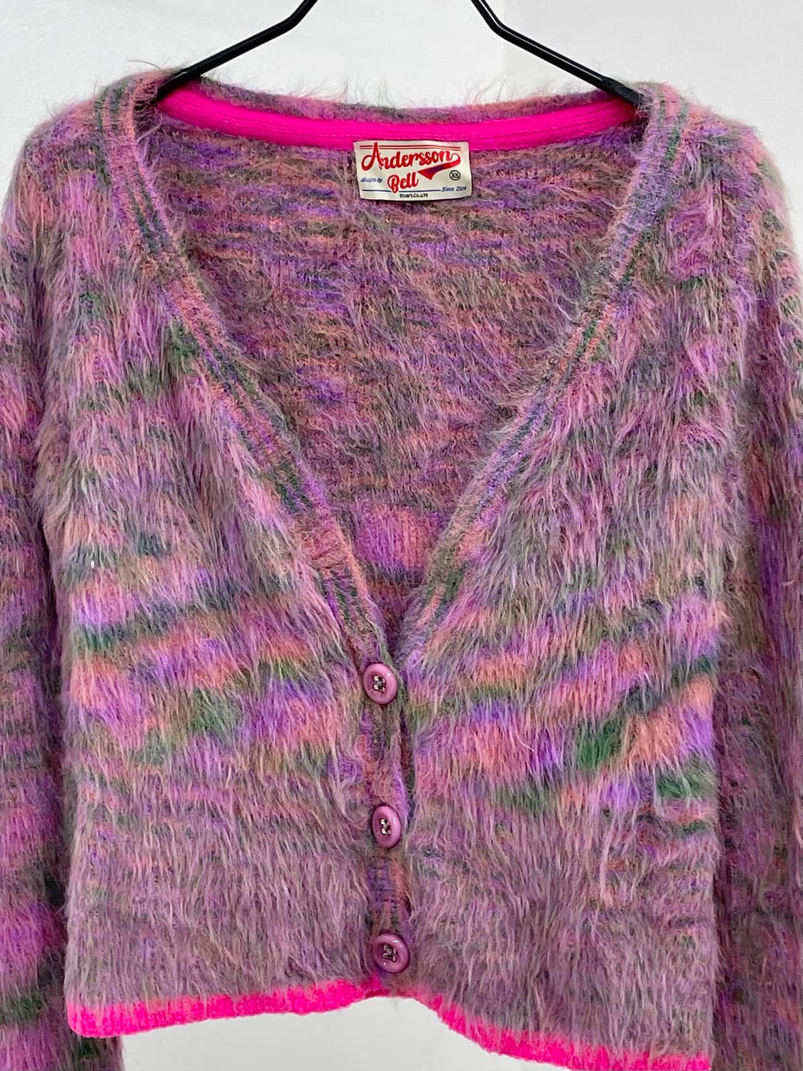 앤더슨벨 헤어리 버튼 가디건  상품이미지6