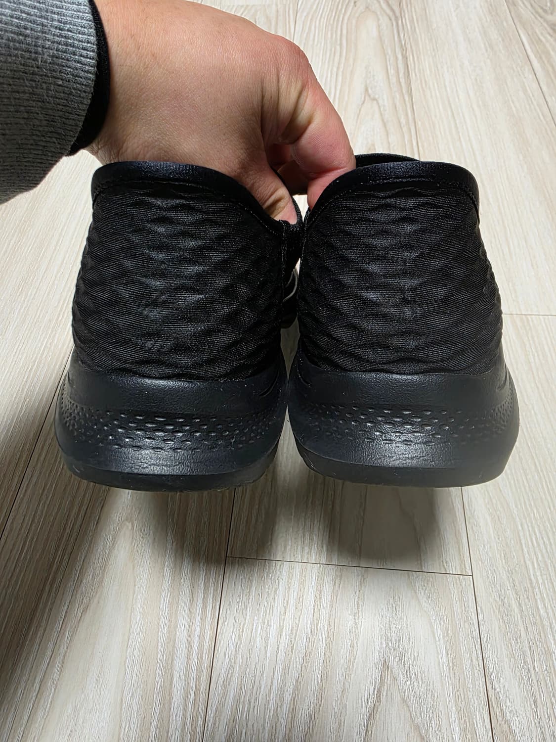 스케쳐스 고워크 7 슬립인스 블랙 240사이즈 상품이미지2