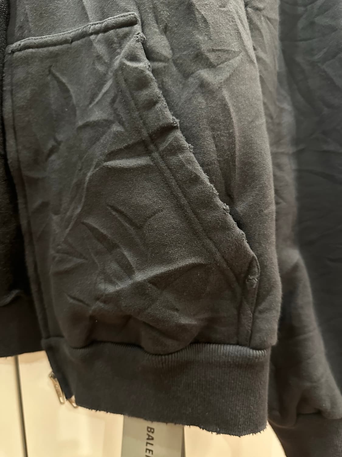 발렌시아가 플래닛어스 후드짚 상품이미지9