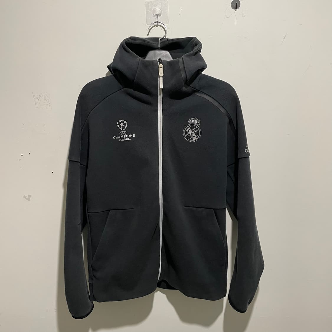 아디다스 레알마드리드 후드집업 상품이미지1