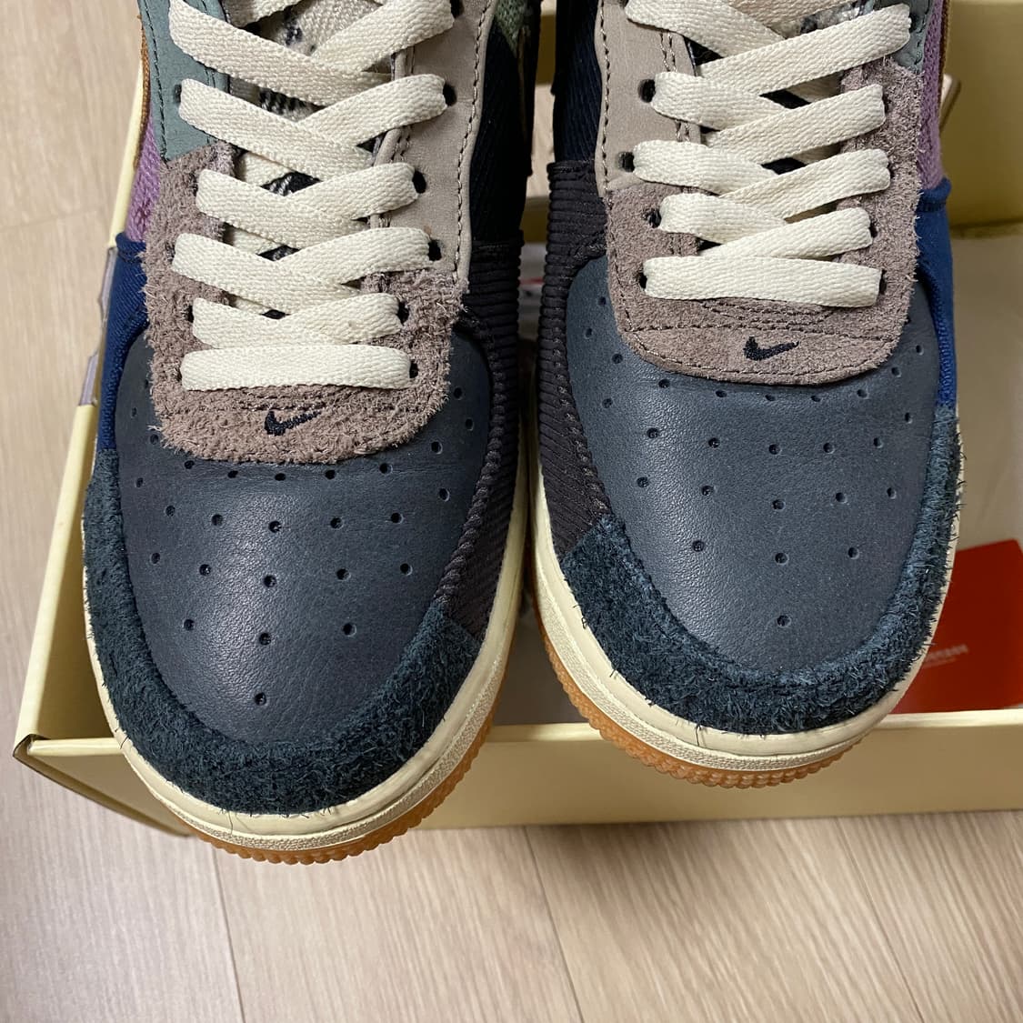 [245] 나이키 트래비스 스캇 에어 포스 1 상품이미지4