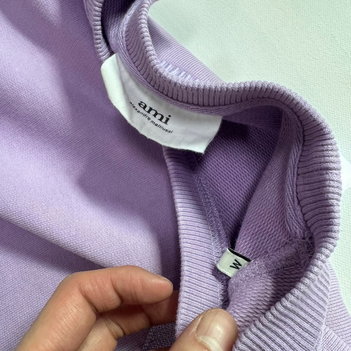 정품 아미 빅하트 라일락 맨투맨 상품이미지4