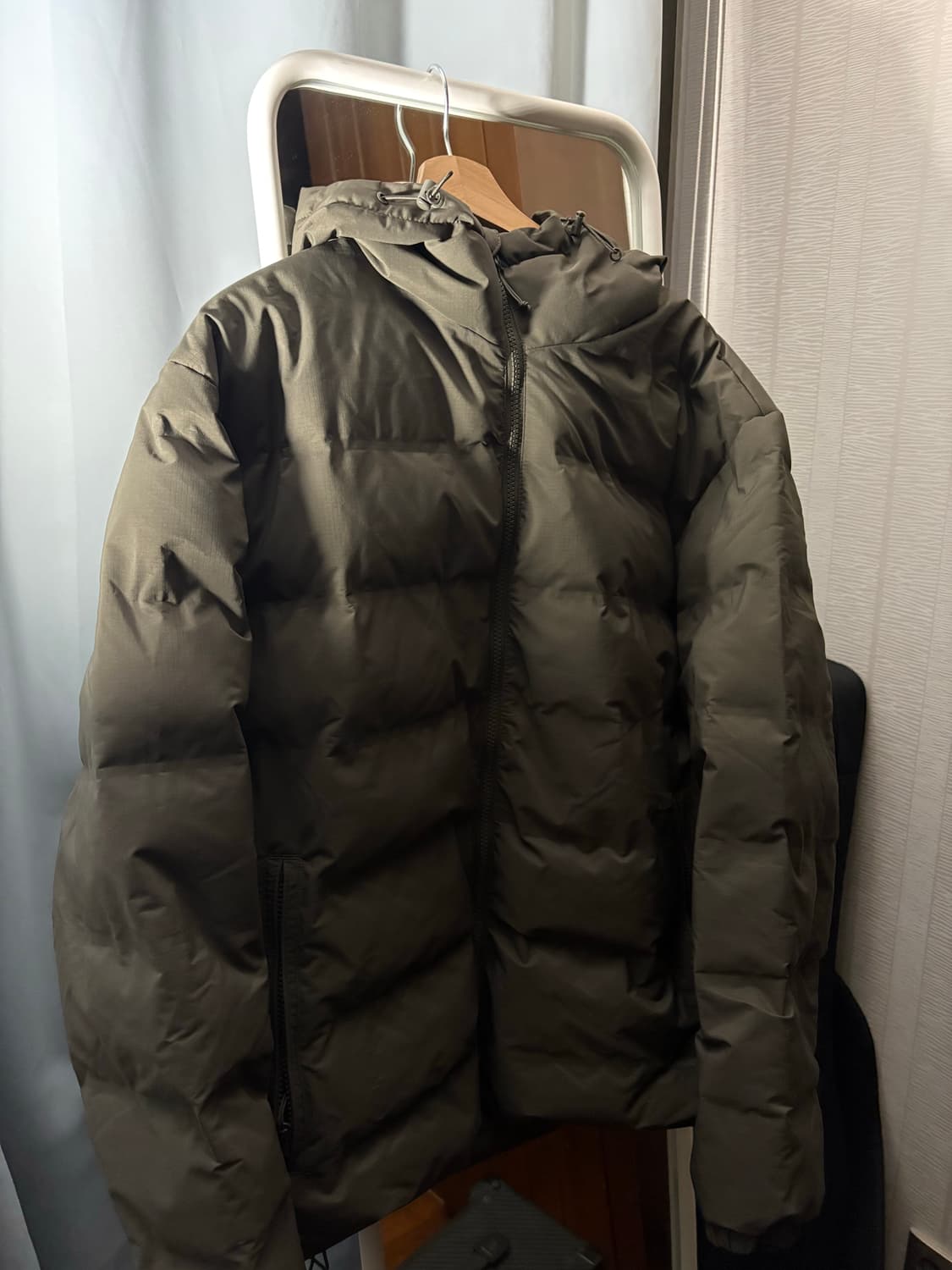 HnM 레귤러핏 퍼프 재킷 카키 상품이미지2