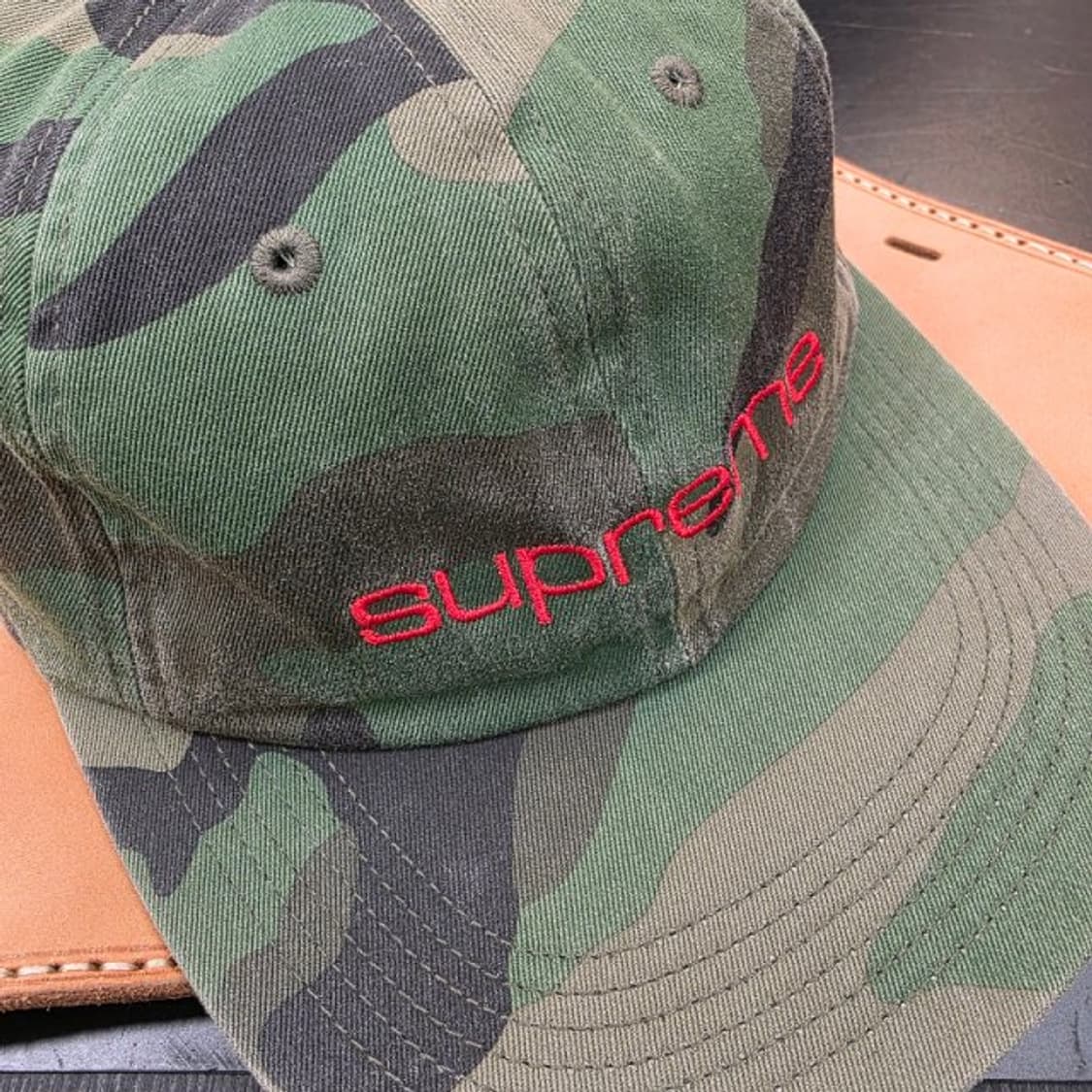 Supreme Compact logo 6패널 카모 Cap 상품이미지1