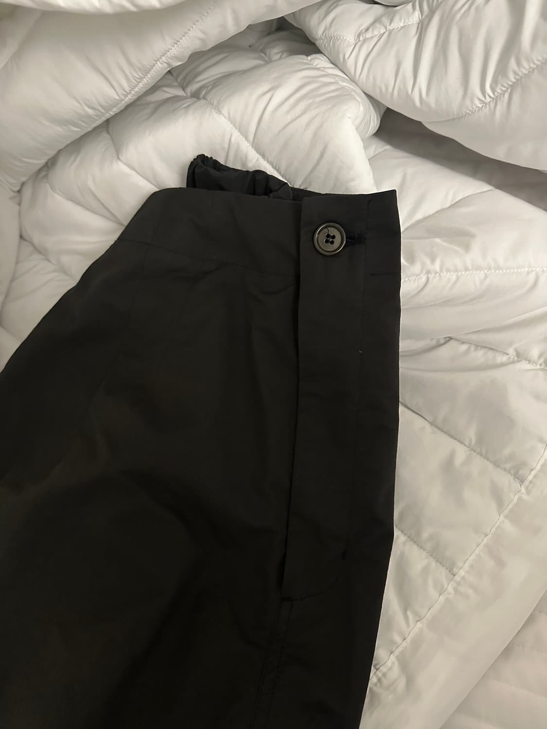 아모멘토 Drawstring Capri Trousers 상품이미지1