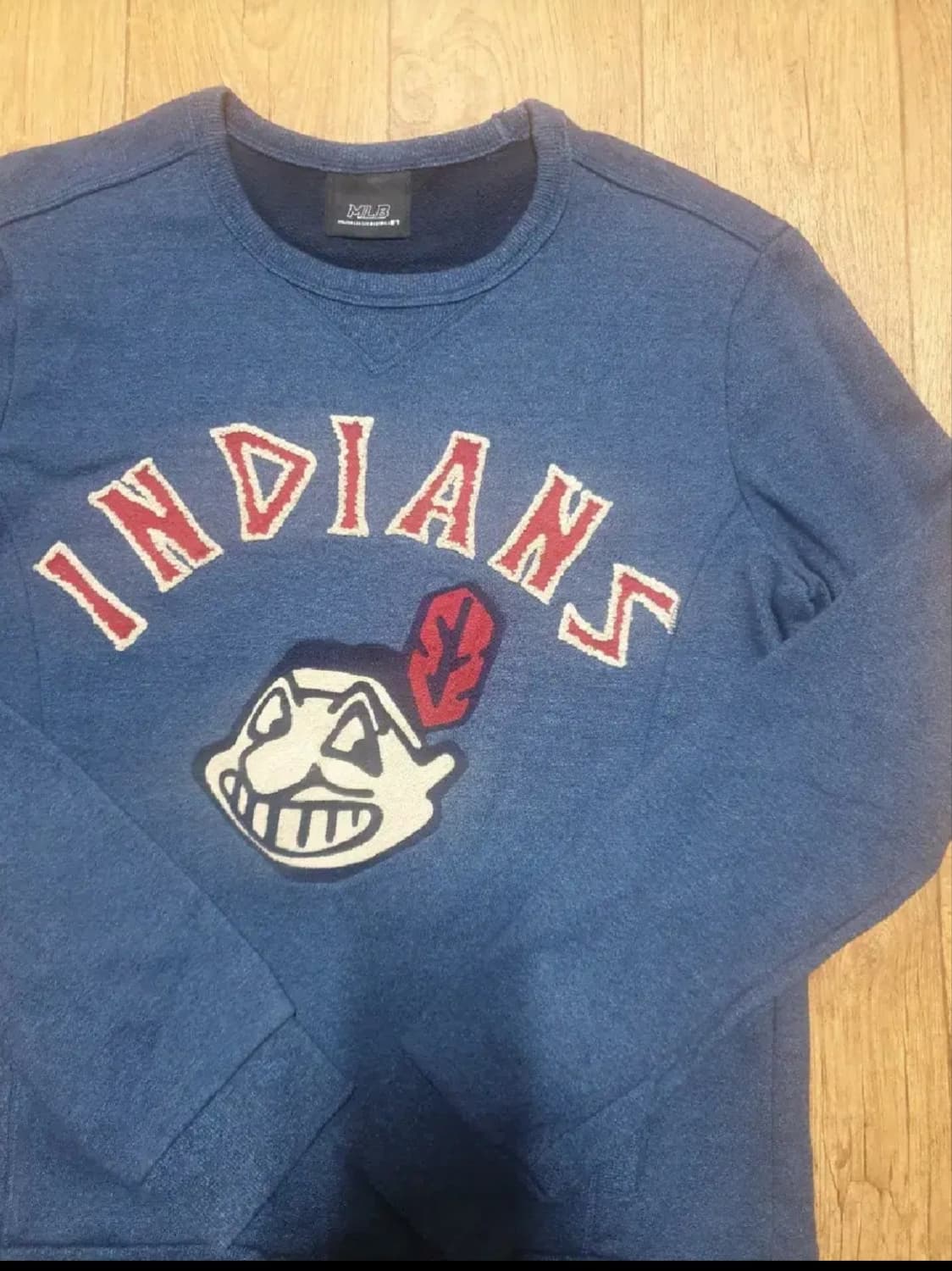 MLB 맨투맨티 95 사이즈입니다 상품이미지3