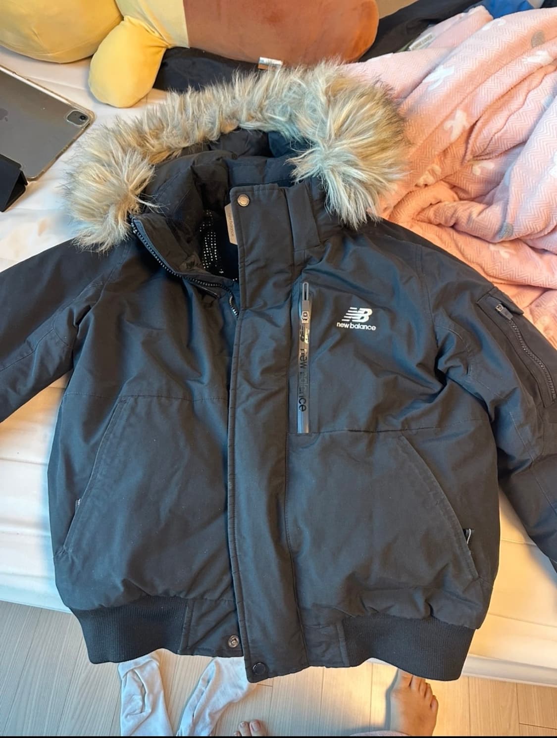 뉴발란스 여성 털 숏패딩 상품이미지3