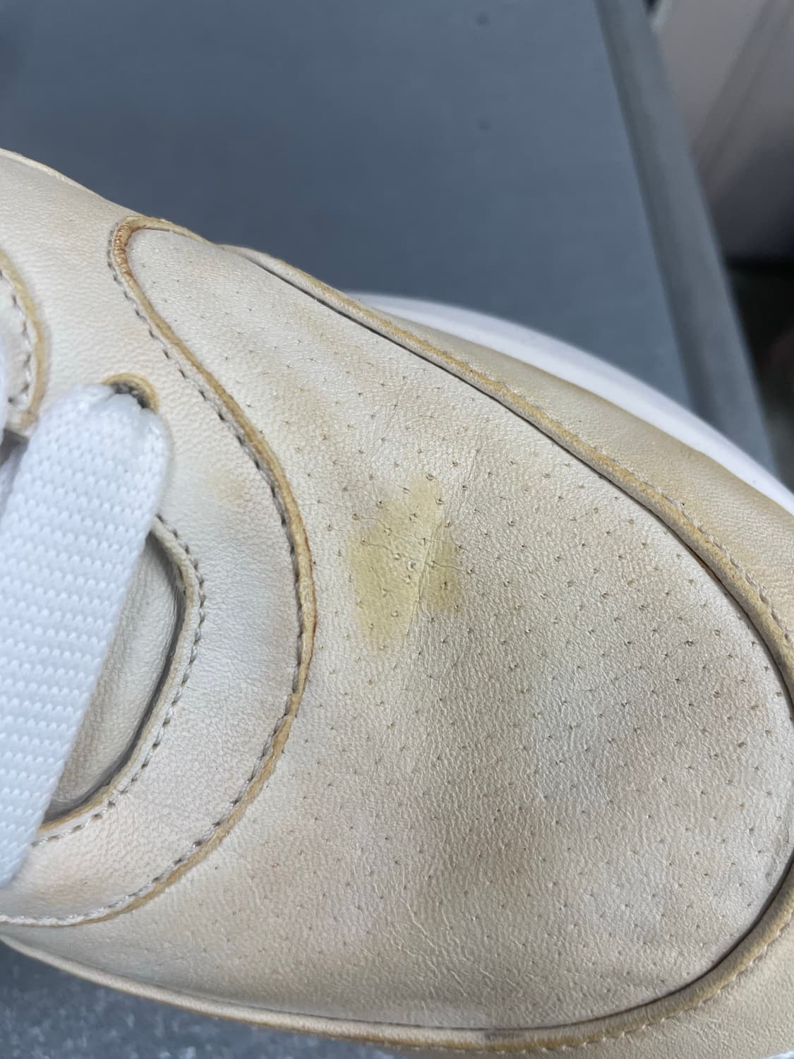 알렉산더맥퀸 오버솔 골드 42 상품이미지7