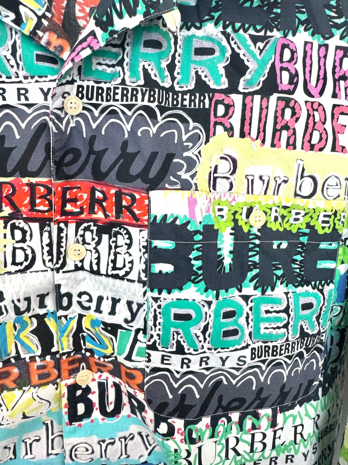 BURBERRY 버버리 그래피티 로고 오픈카라 셔츠 L 상품이미지5