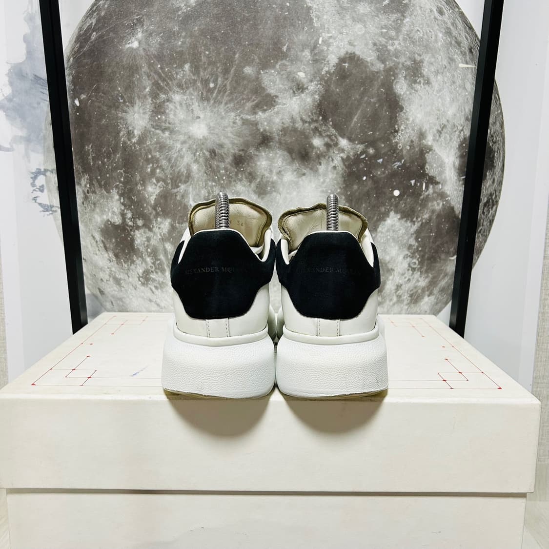 정품 36) 알렉산더 맥퀸 오버솔 스니커즈 230~23 상품이미지3