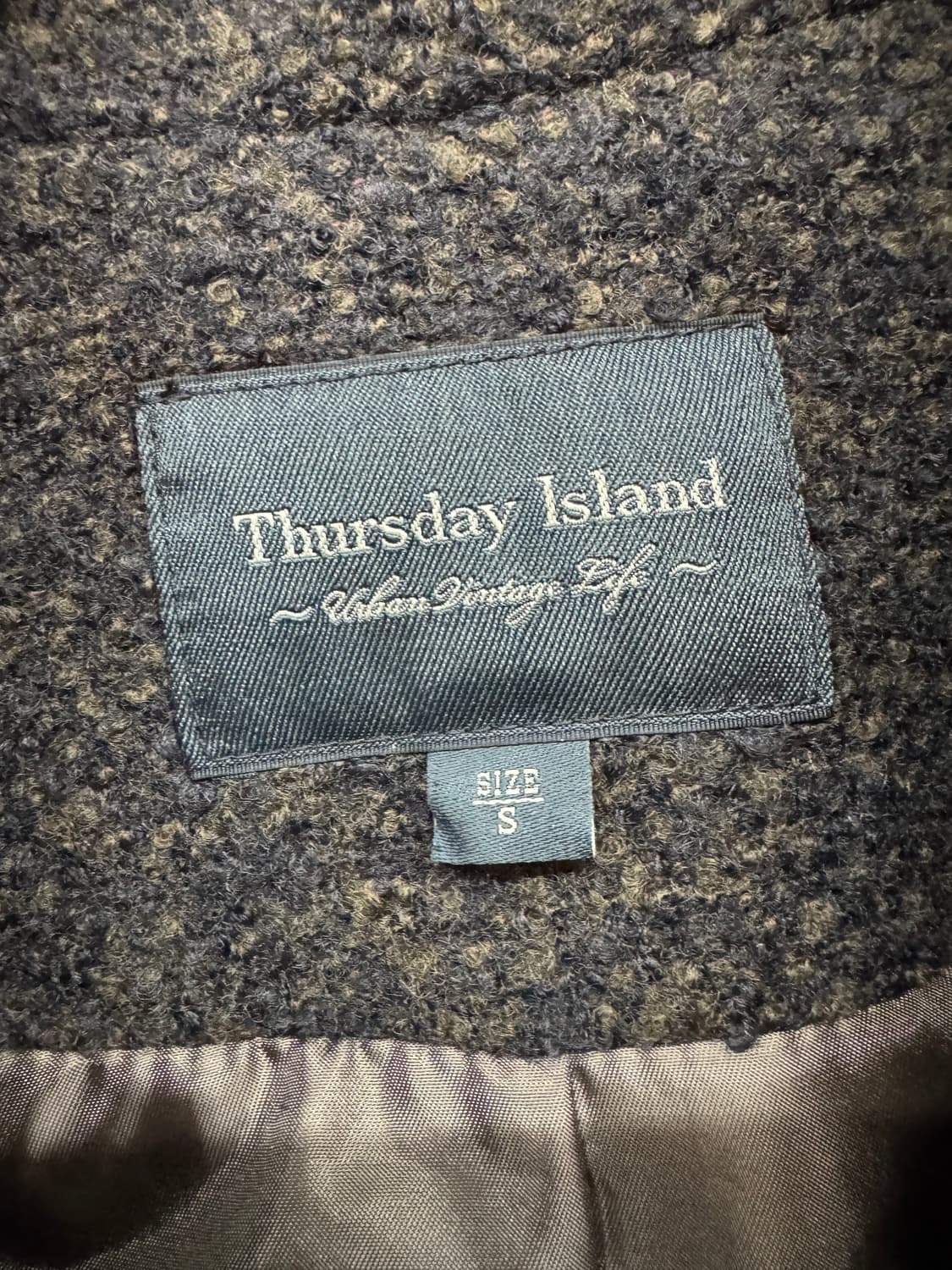 써스데이아일랜드 24시즌 부클 자켓 S(L) 상품이미지6