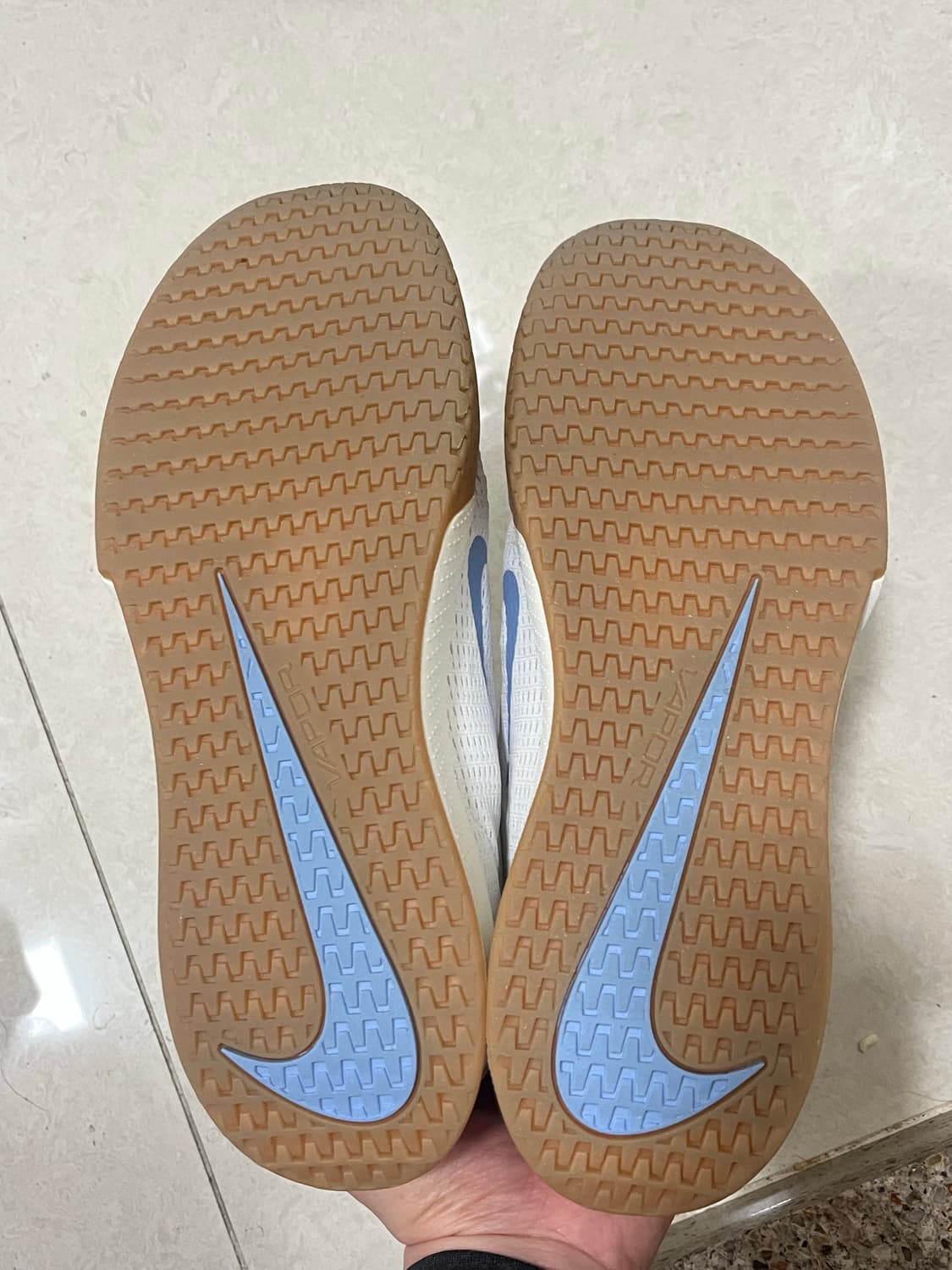 나이키 테니스화 코트 베이퍼 라이트 (260mm) 상품이미지2