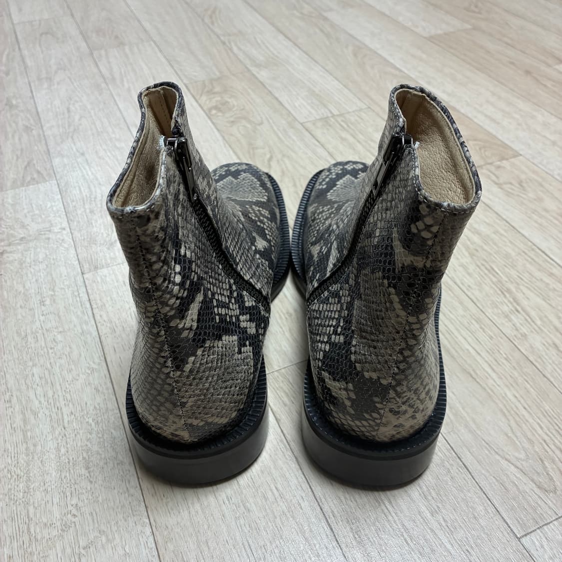 [새상품] 피렌체아뜨리에 PHYTHON 스퀘어토 앵클부츠 9410-ZP  상품이미지6