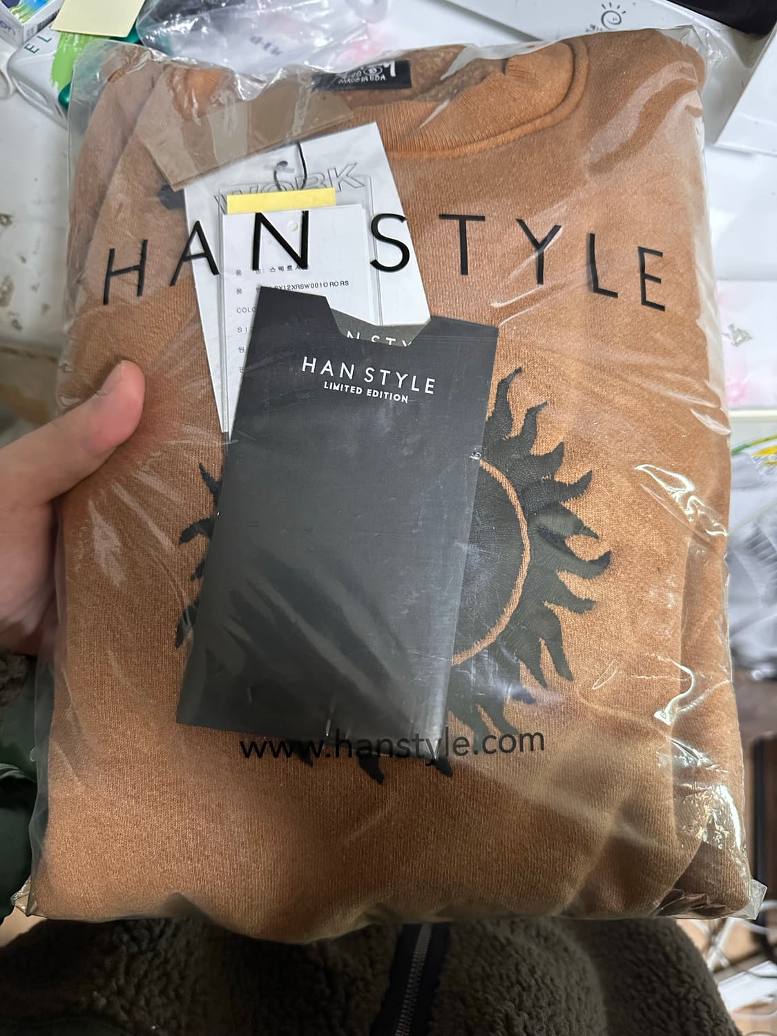 스투시x아워레가시 썬 피그먼트 다이드 크루넥 카라멜 상품이미지3