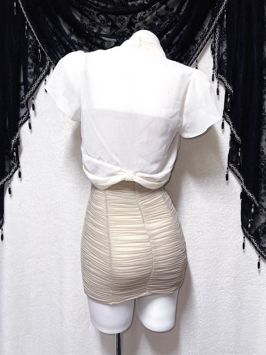 누드베이지 셔링 미니원피스 오네갸루 섹시 파티드레스 연말 딱붙핏 홀리데이 상품이미지7