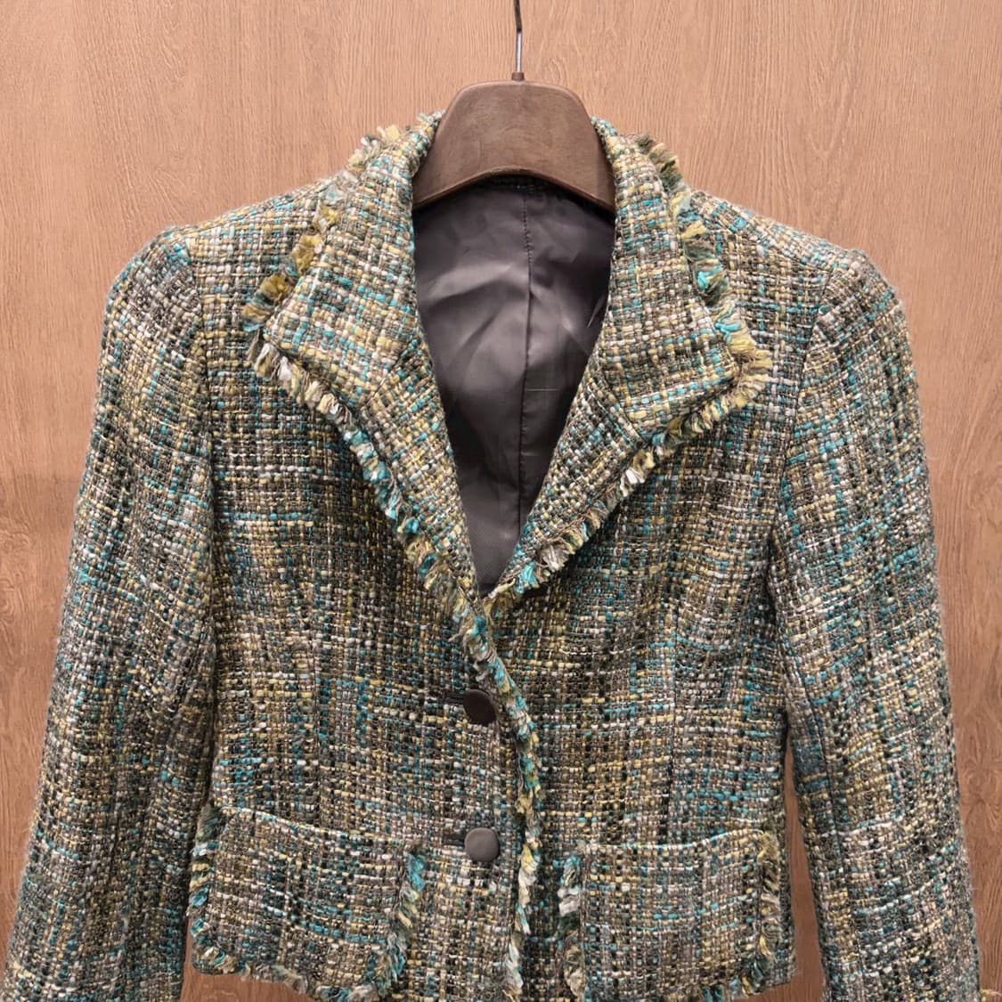 빈티지 트위드 자켓 숄카라 플랩 포켓 프린지 마감 디테일 슬림핏 그린 상품이미지4