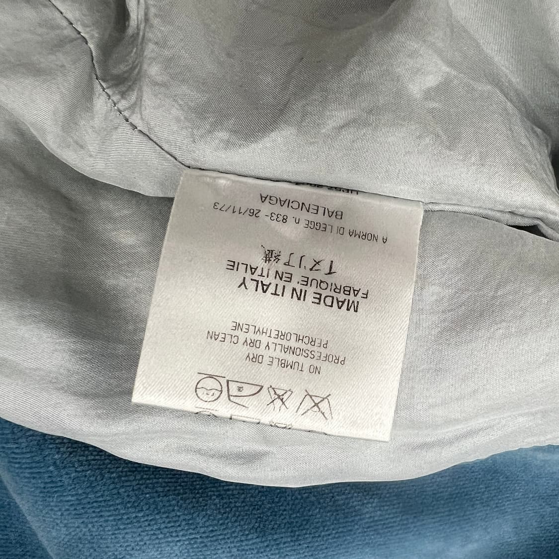 발렌시아가 빈티지 블루 벨벳 크롭 자켓 38 상품이미지8