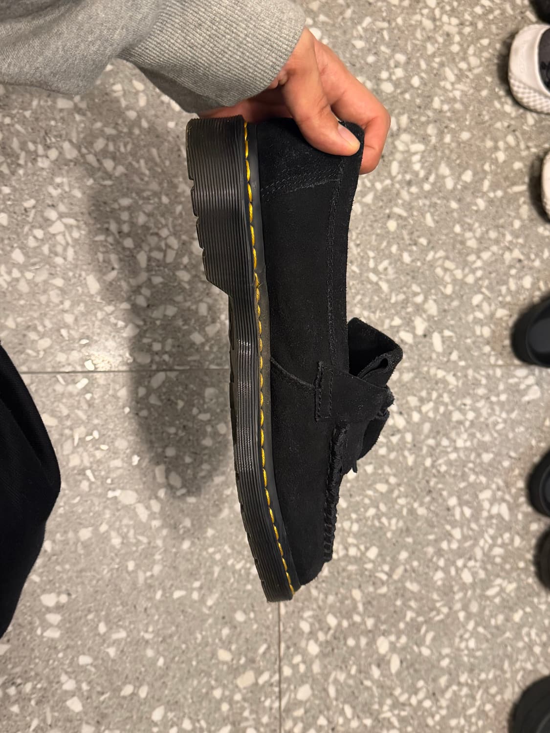 닥터마틴 E.H 스웨이드 블렉 상품이미지4