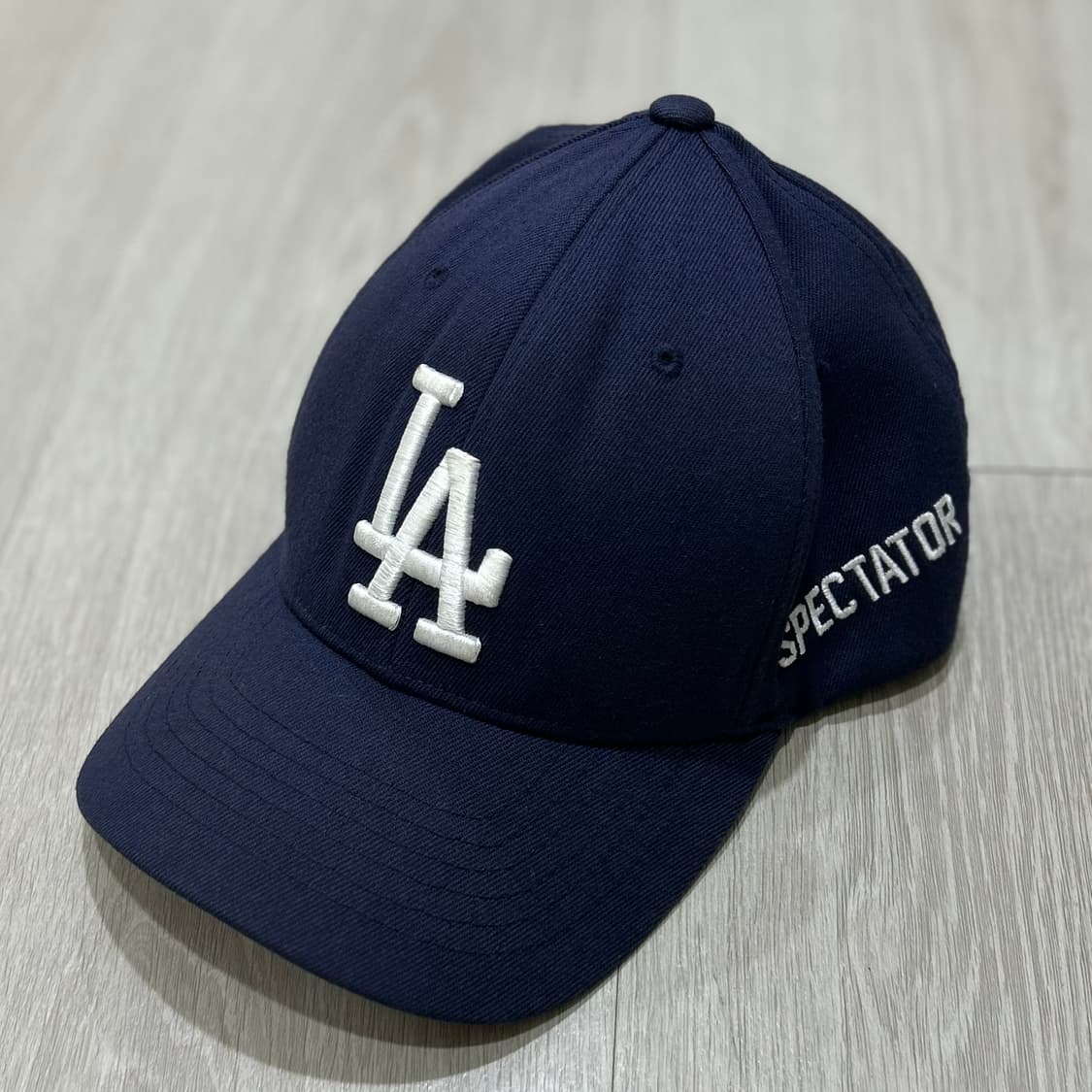 【미품】 MLB LA 다저스 볼캡 스펙테이터 네이비 퍼플 은지원 착용 상품이미지3