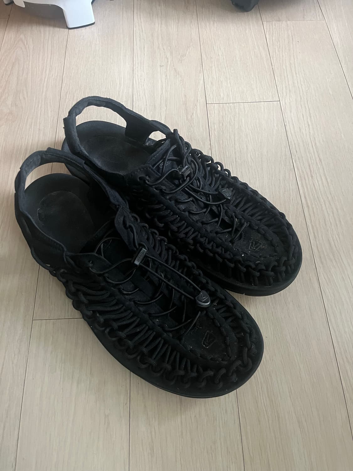 285) 킨 유니크 샌들 Black  상품이미지1