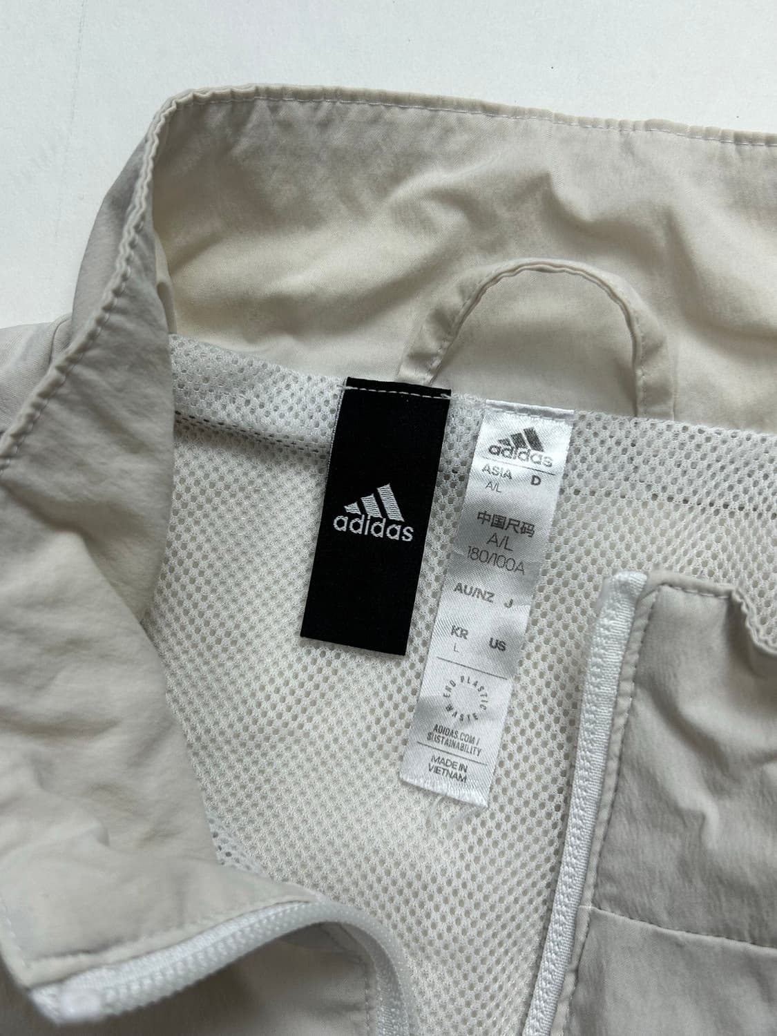 아디다스 크림 빅로고 우븐 바람막이 L 상품이미지5