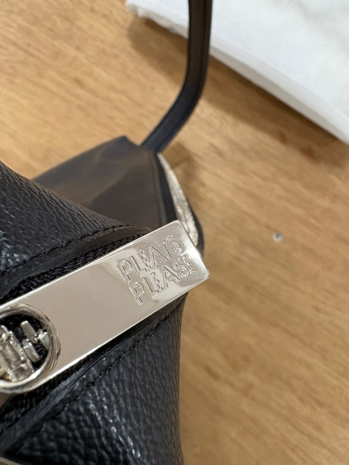 이세이미야케 플리츠플리즈 숄더백 상품이미지5