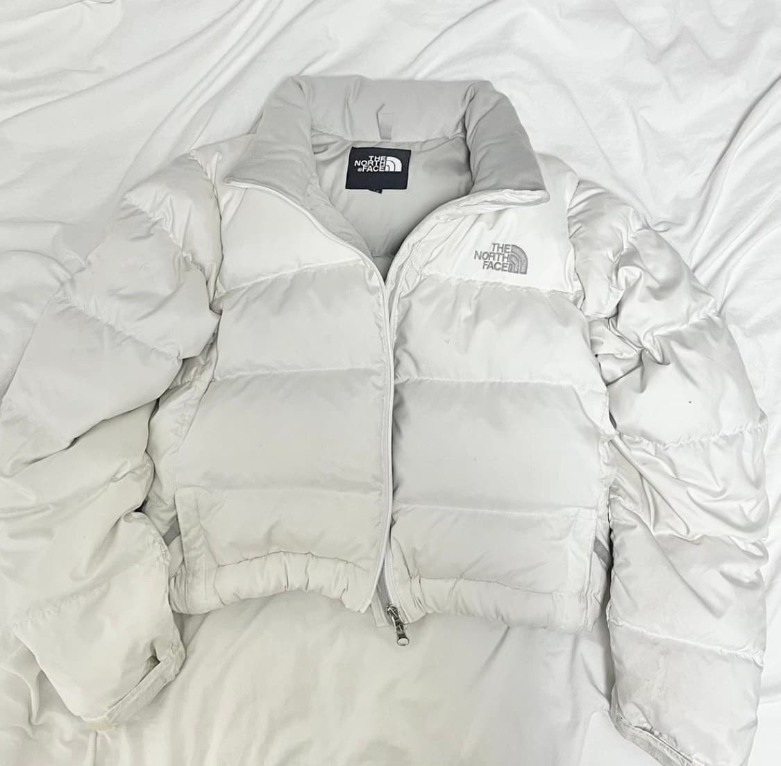 노스페이스 화이트 패딩 빈티지 stc 진리 우사미미 젤라또피케 히메갸루 상품이미지1