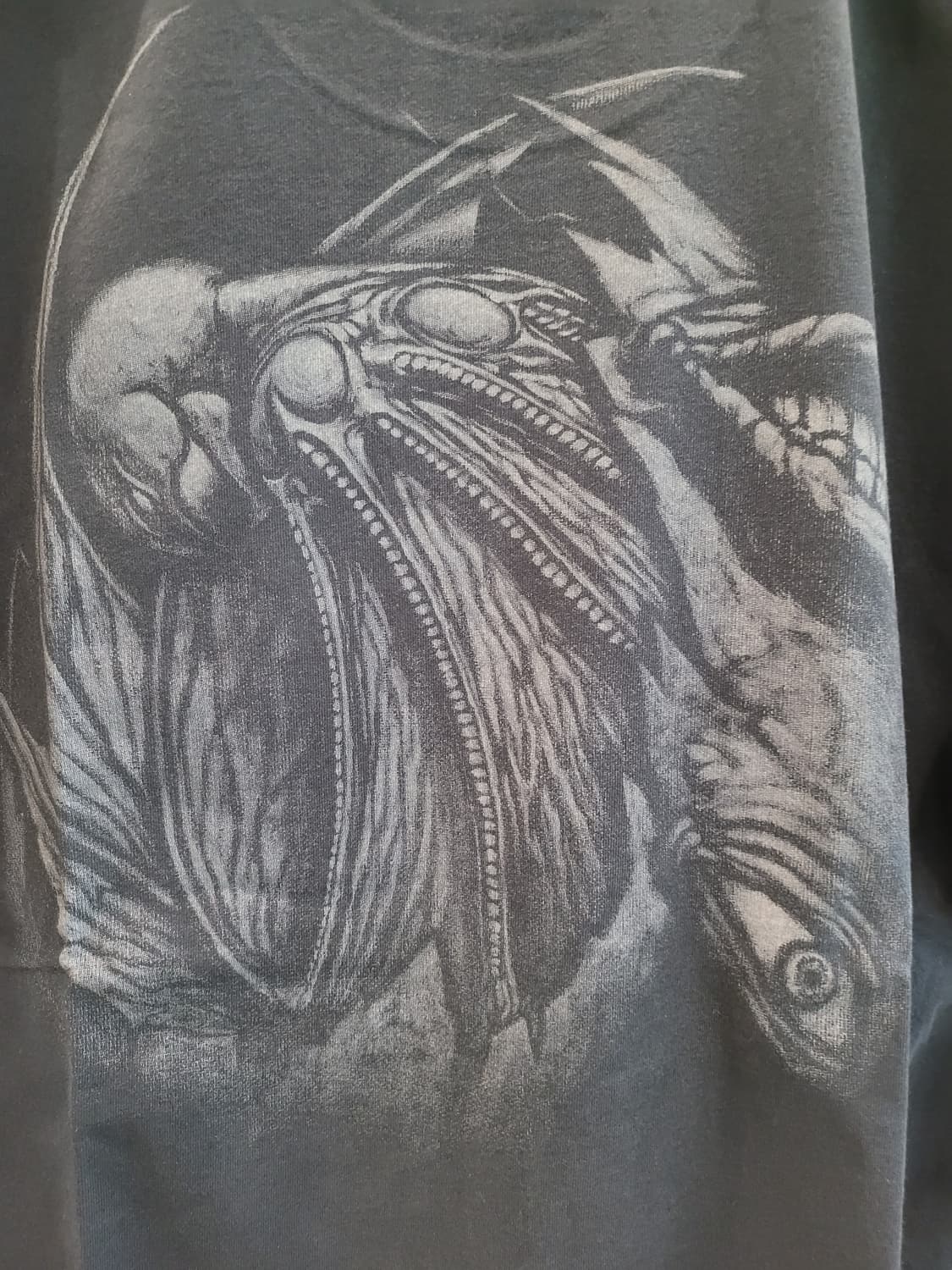 [새상품 ] 베르세르크의 압도적 아우라, 유니클로재팬  망가 큐레이션 U 상품이미지2