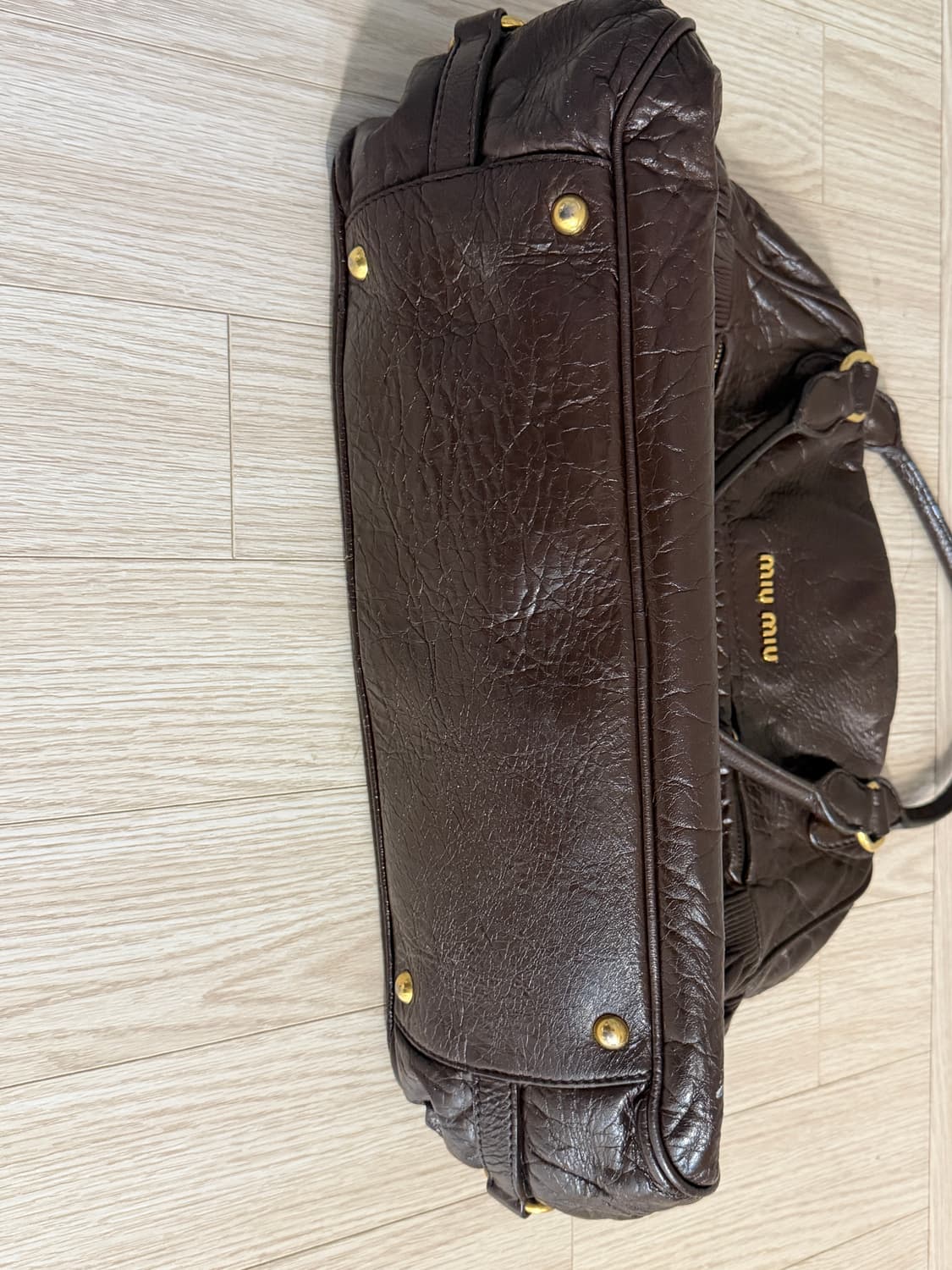 미우미우 브라운 토트백 상품이미지4