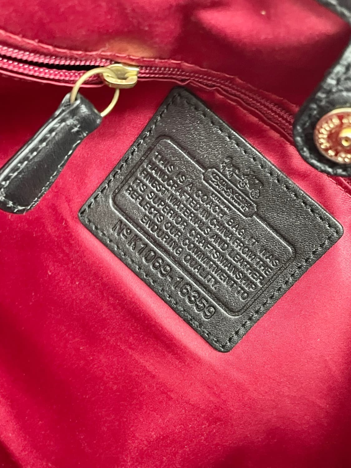 코치 블랙 레더 스트랩 숄더백 상품이미지10