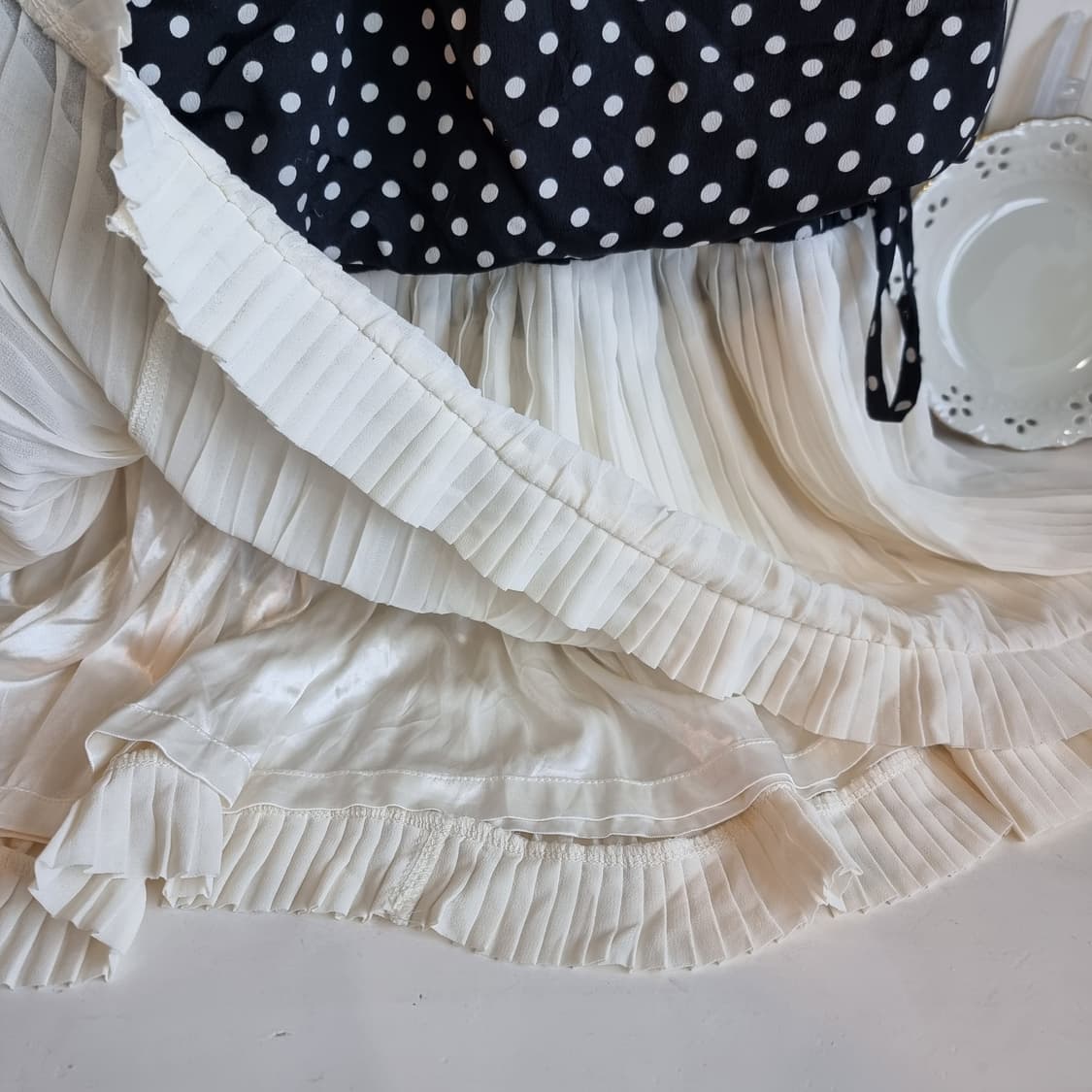 도트 배색 플리츠 원피스  상품이미지4