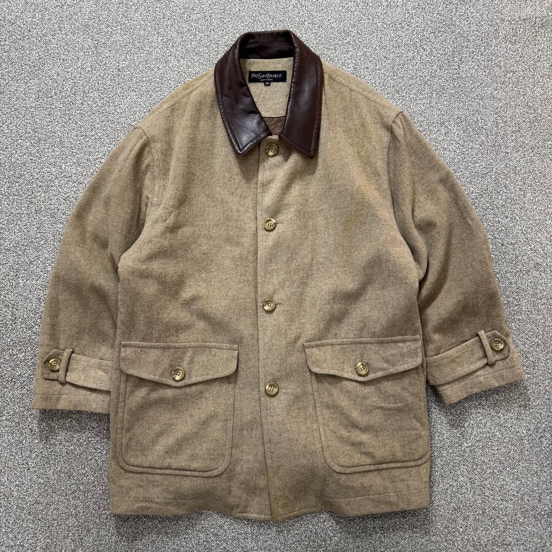 입생로랑 레더넥 코트 상품이미지1