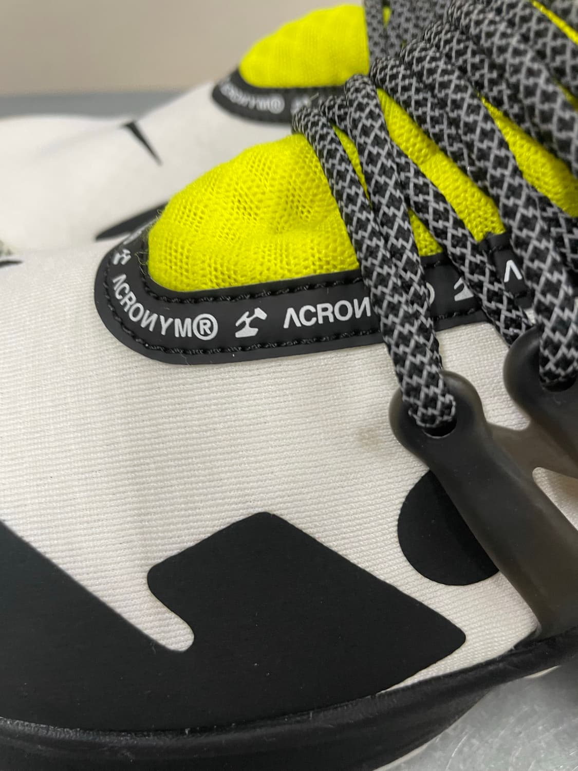 나이키 X 아크로님 에어 프레스토 형광 300 상품이미지7