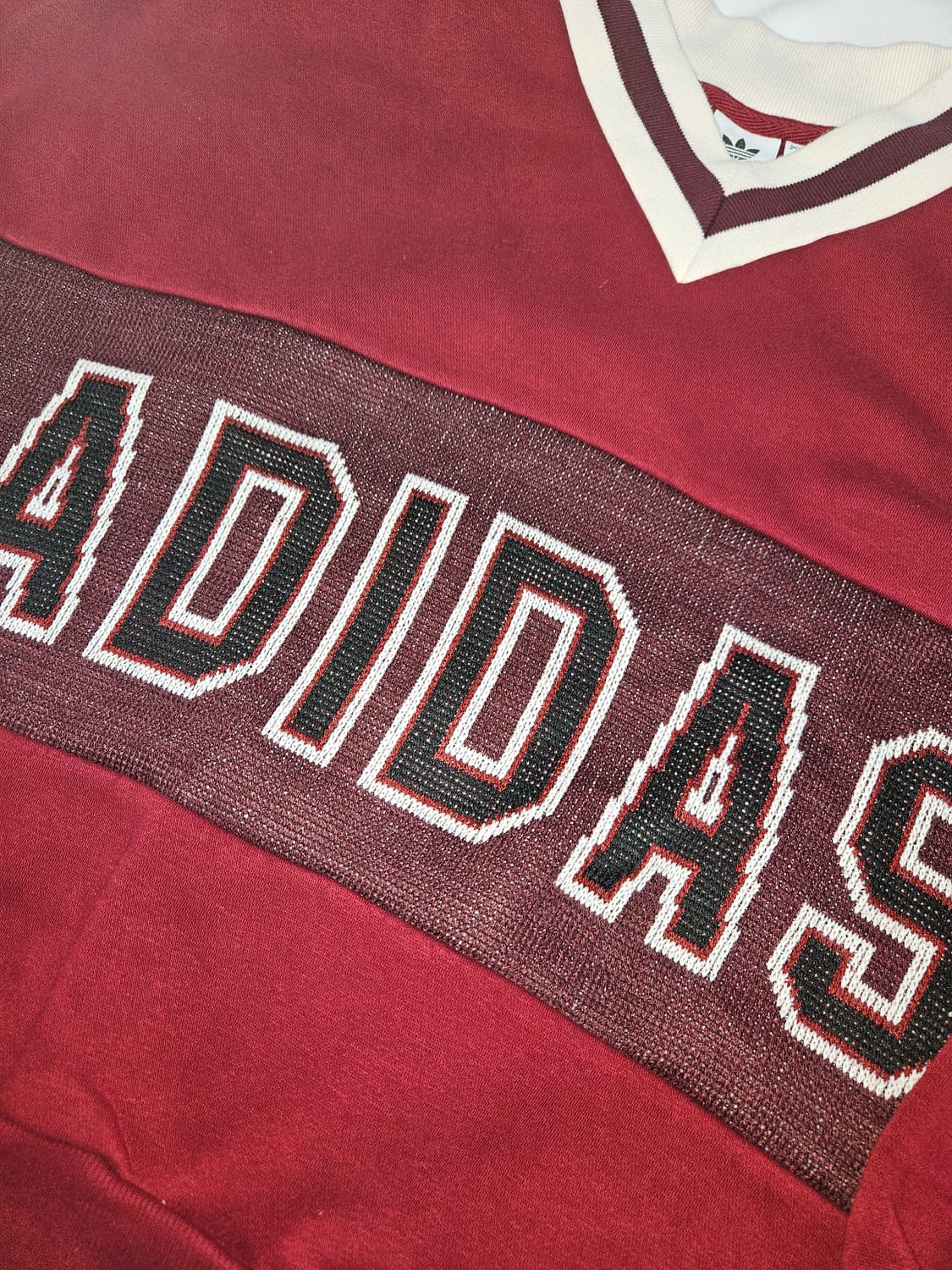 아디다스 오리지널 올드스쿨 블랙체리 브이넥 니트 빈티지 XS 아디브레이크 상품이미지2