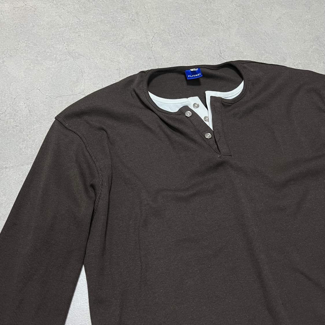 딥브라운 레이어드 티 상품이미지5