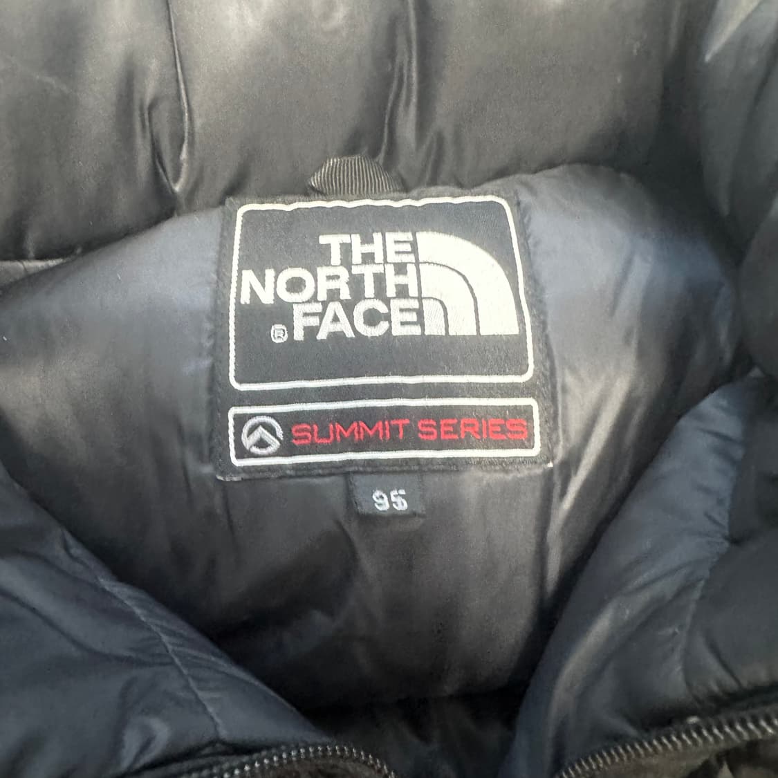 노스페이스 블랙 패딩 상품이미지4