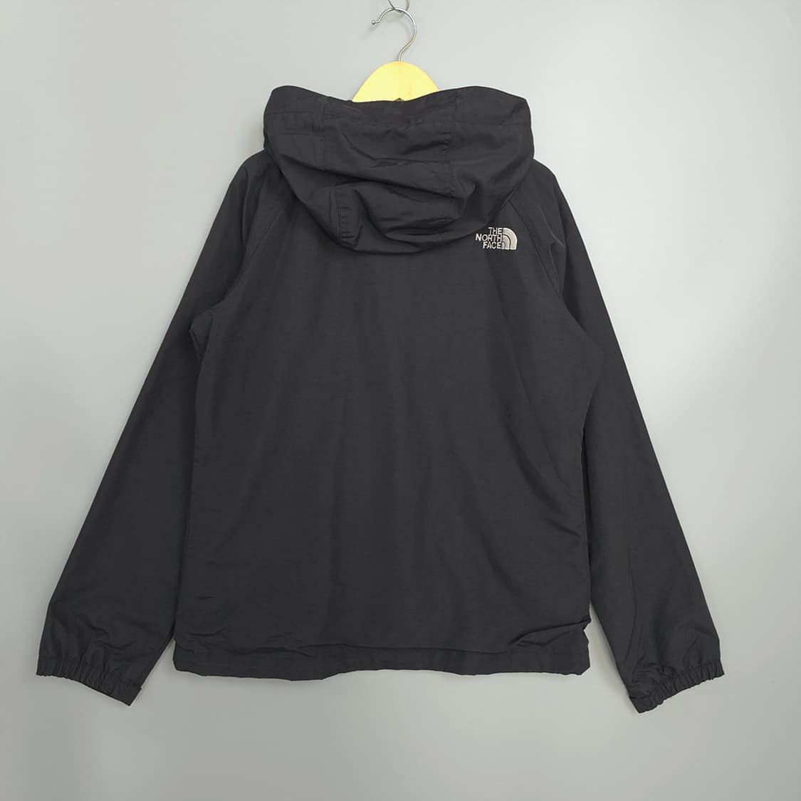 노스페이스 THE NORTH FACE 블랙 바람막이 자켓 85 상품이미지5