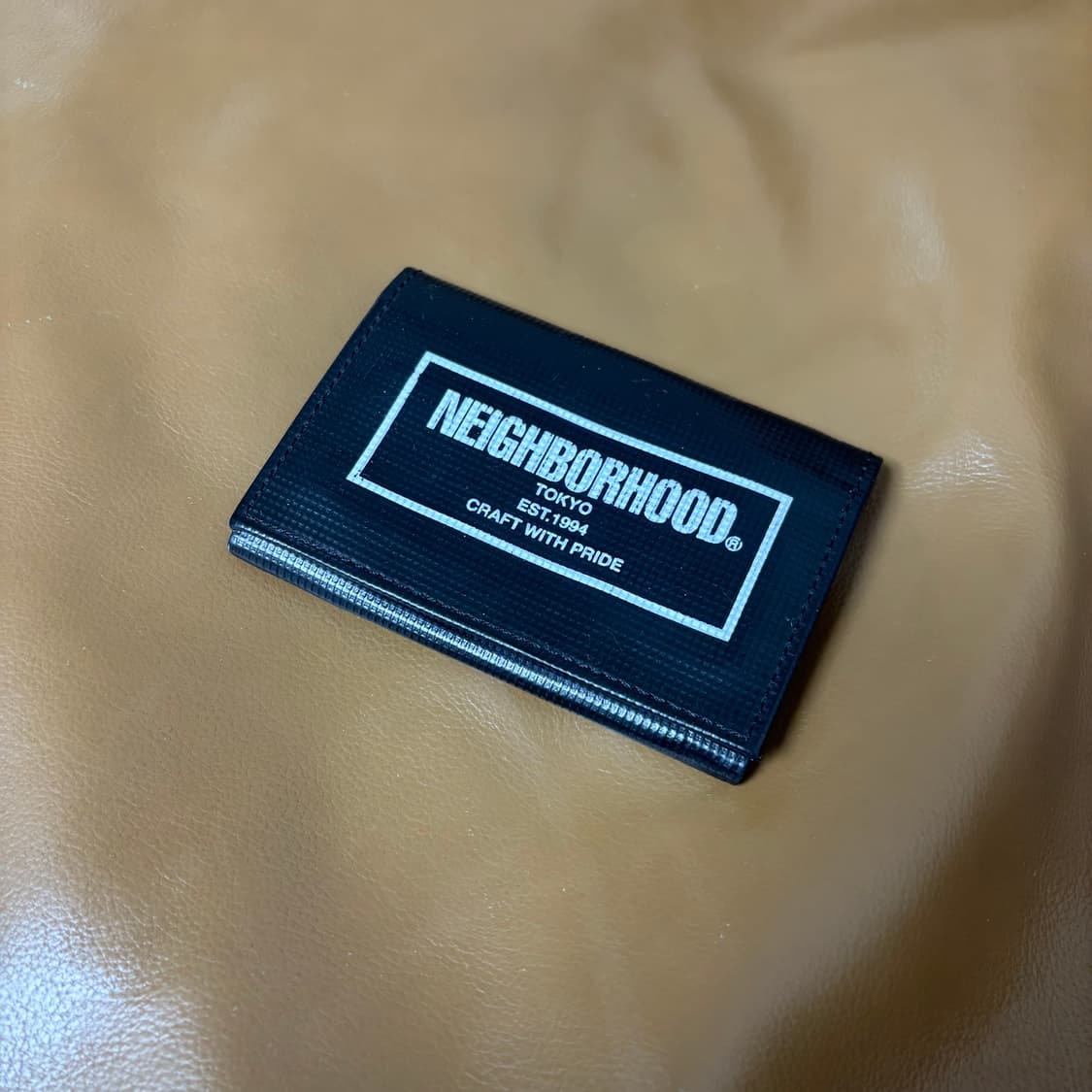 네이버후드 PVC 로고 월렛 지갑 블랙 상품이미지1