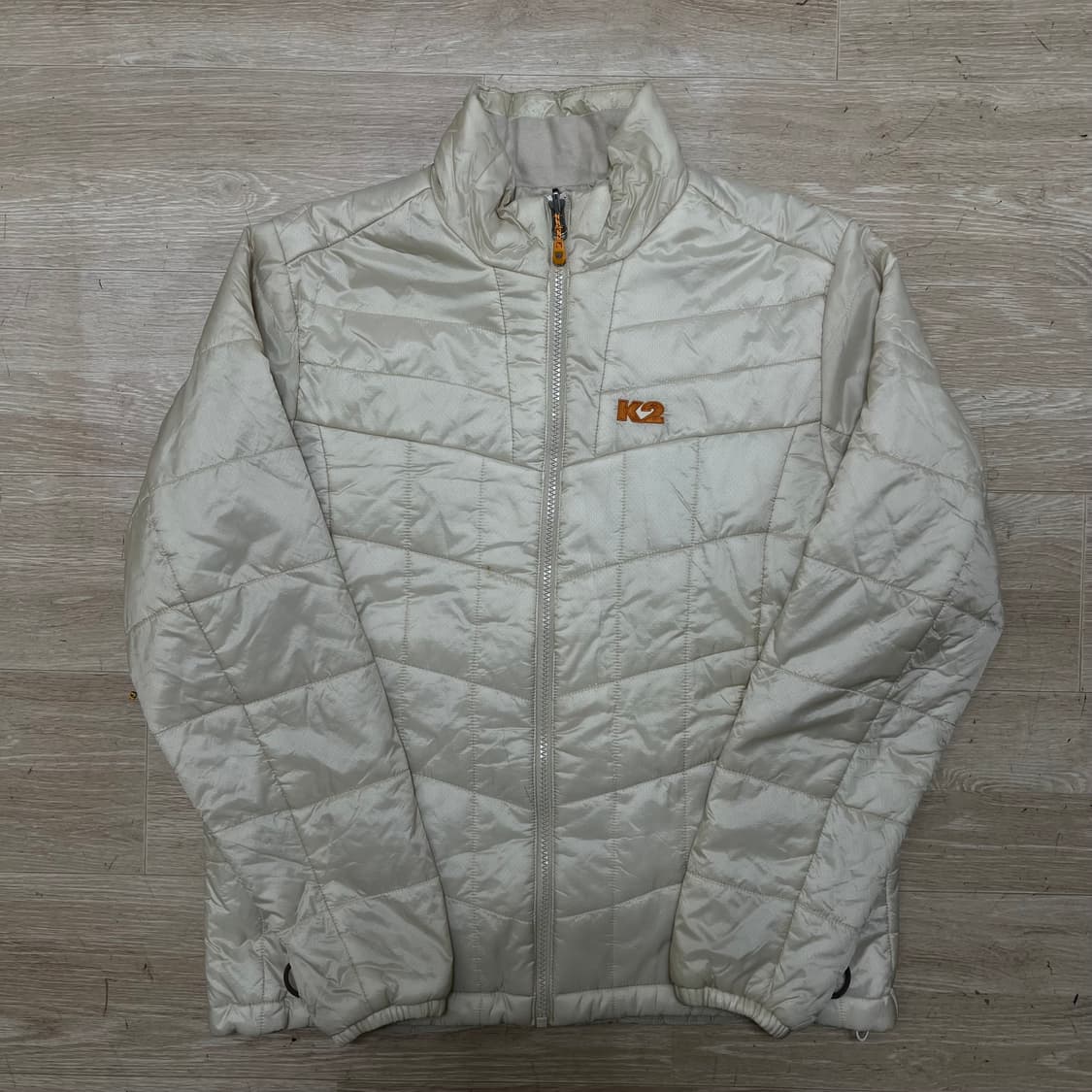 K2 여성 자수 로고 퀼팅 경량패딩 점퍼 [아이보리] L/100 상품이미지1