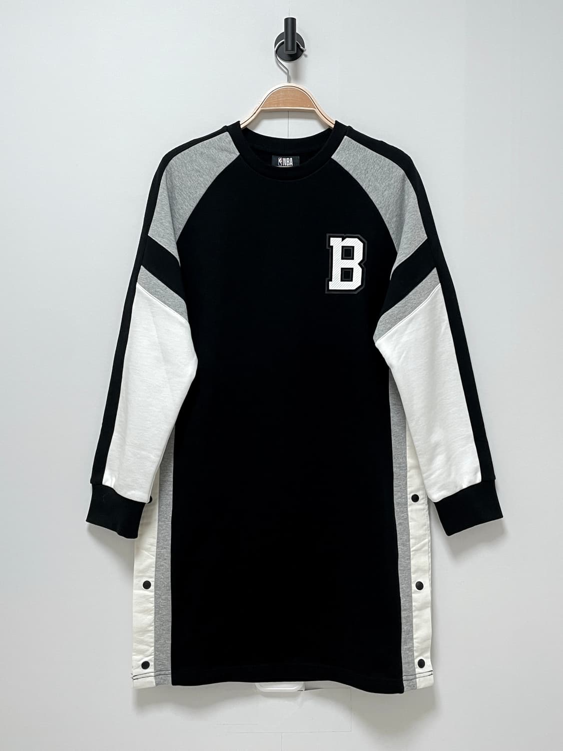 NBA 브루클린 네츠 사이드 스냅 롱 맨투맨 상품이미지2