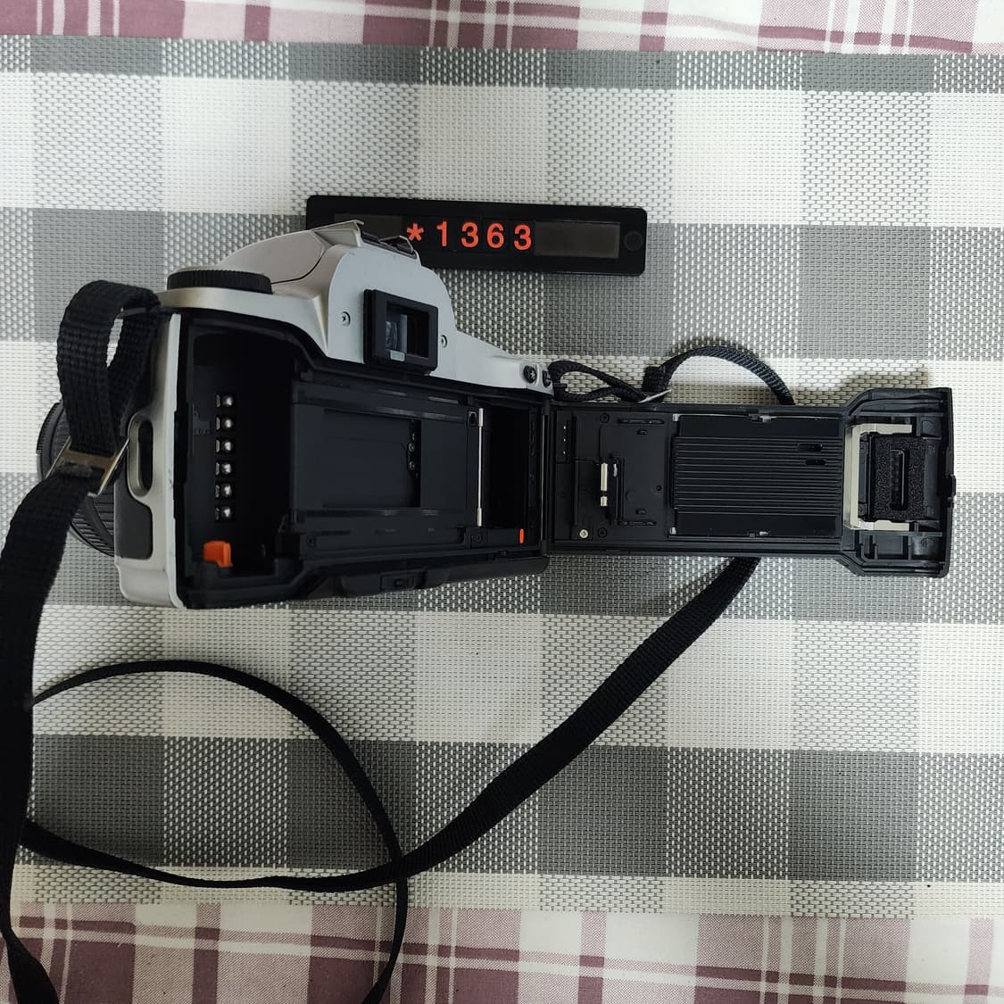 캐논 EOS 키스 데이터백 필름카메라 28-70 줌렌즈 상품이미지6